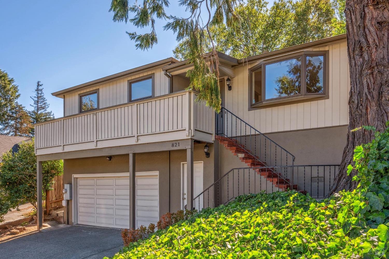 821 Sir Francis Drake Boulevard Property Photo