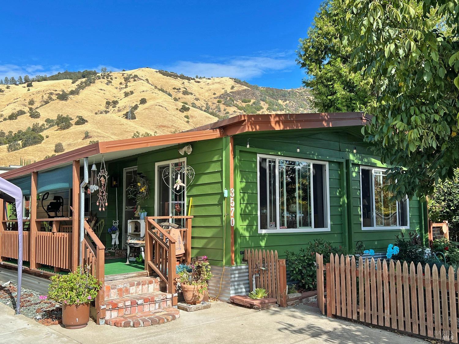 3570 Beach Street Property Photo