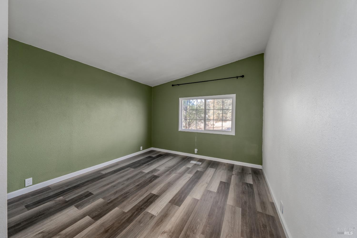 6099 Roland Drive Property Photo 17