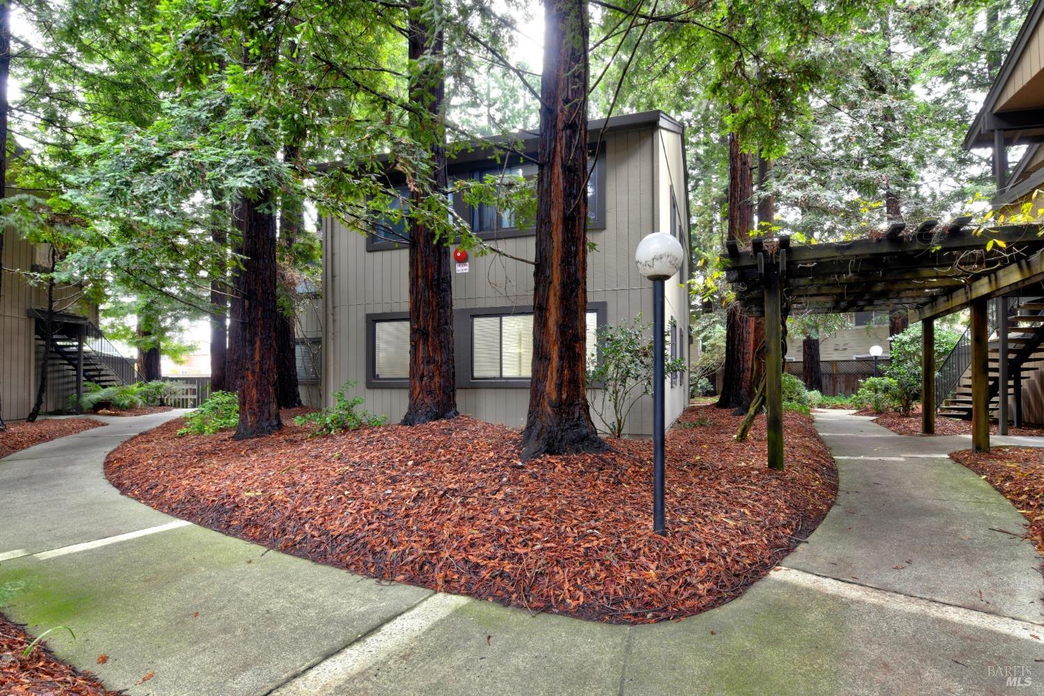 94 Nicholas Court Property Photo