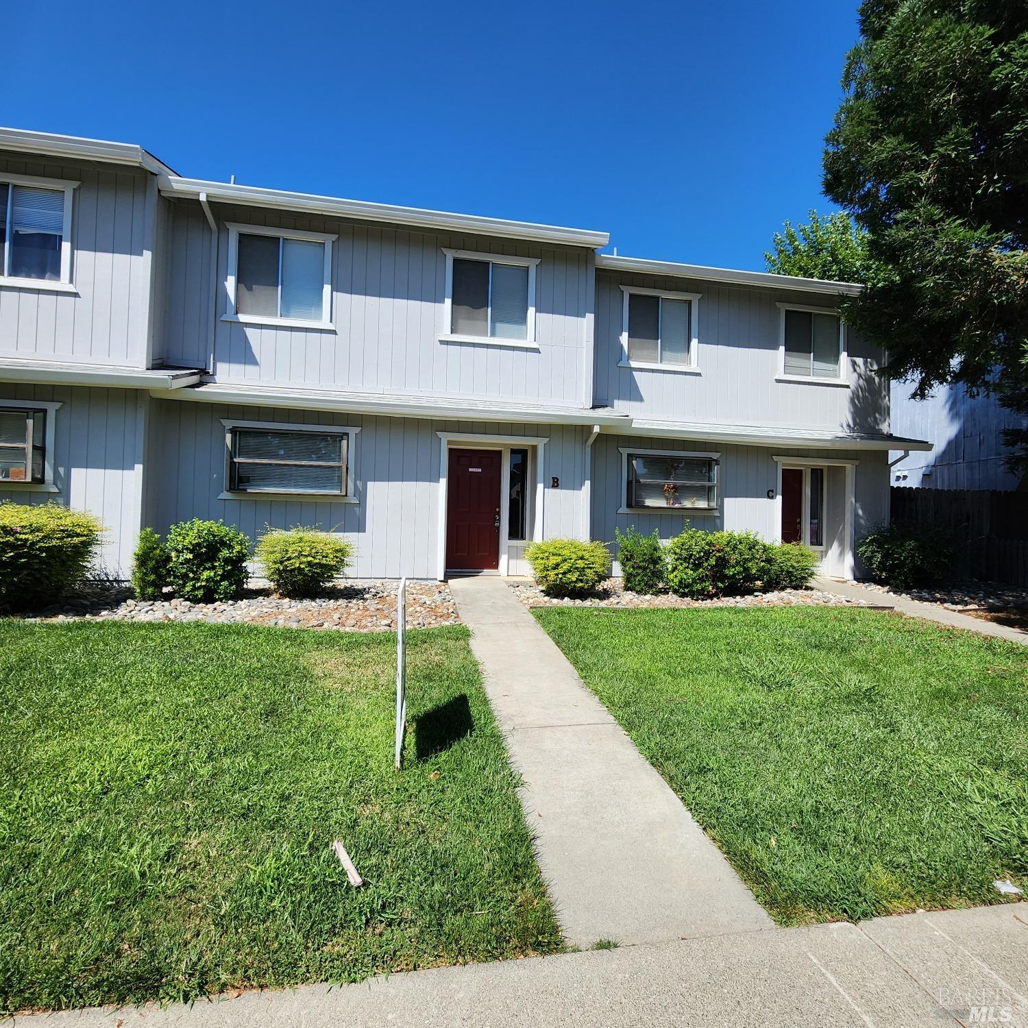 1115 N Lincoln Street B Property Photo
