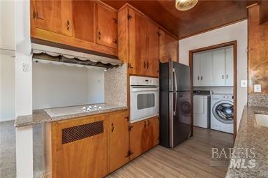 3216 Lakeshore Boulevard Property Photo 28