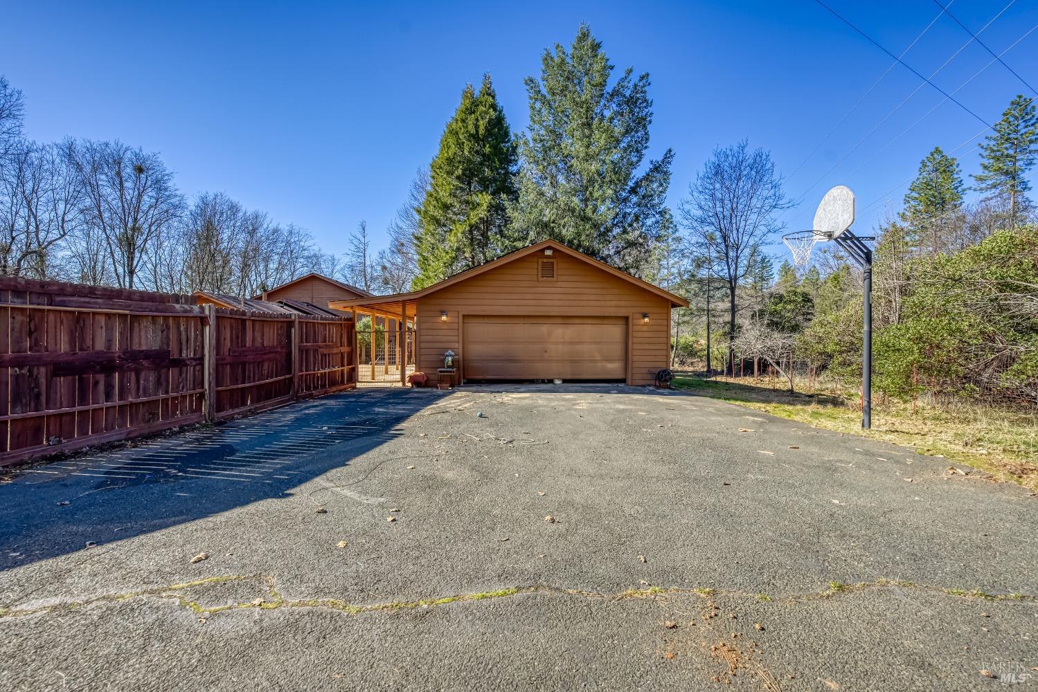 10512 Rosa Trail Property Photo 78