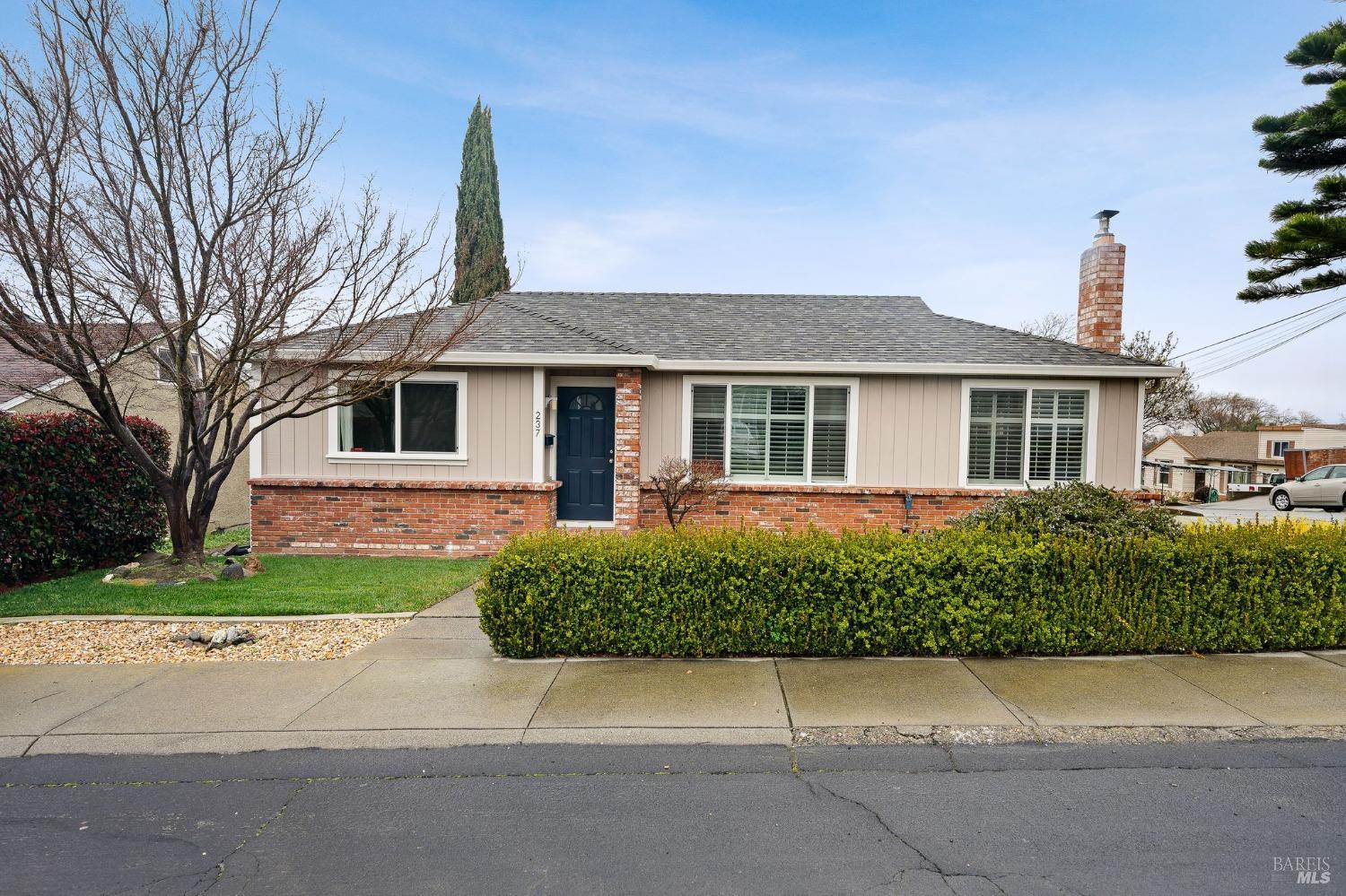 237 Hillcrest Avenue Property Photo