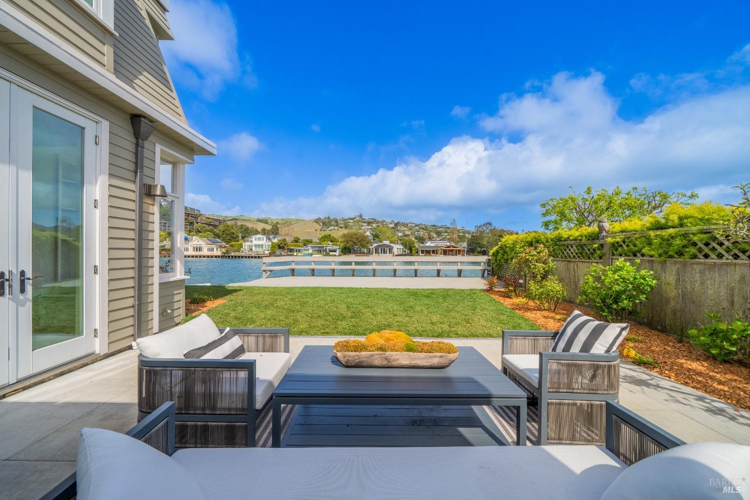 26 Peninsula Road Property Photo