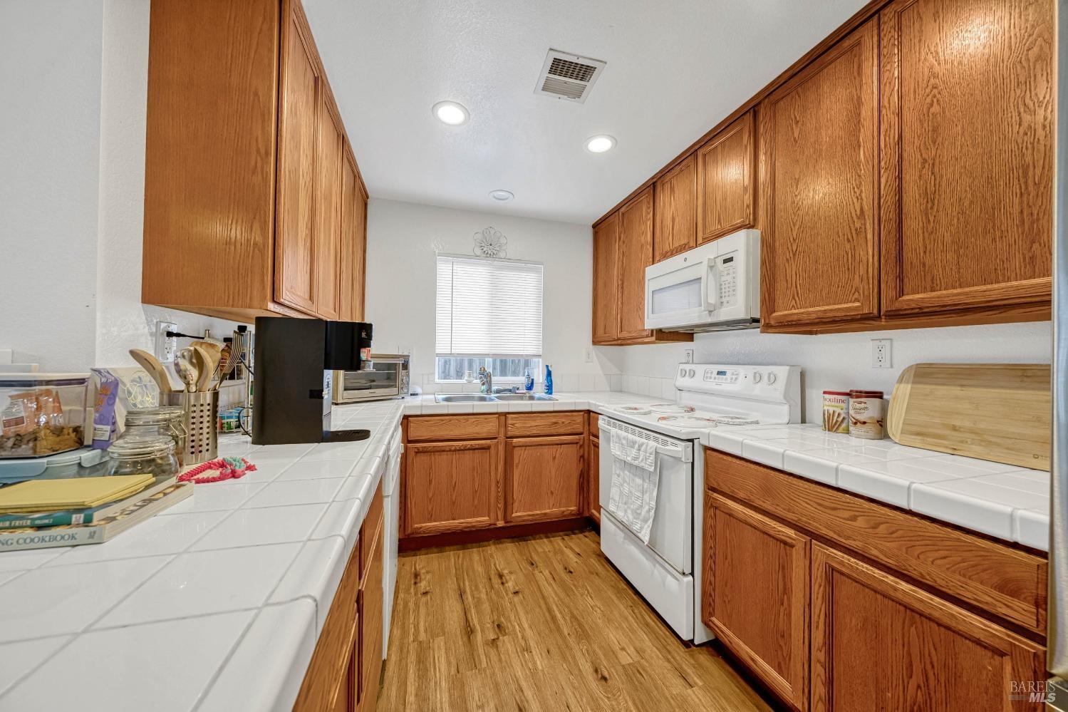 12888 1st St Property Photo 6