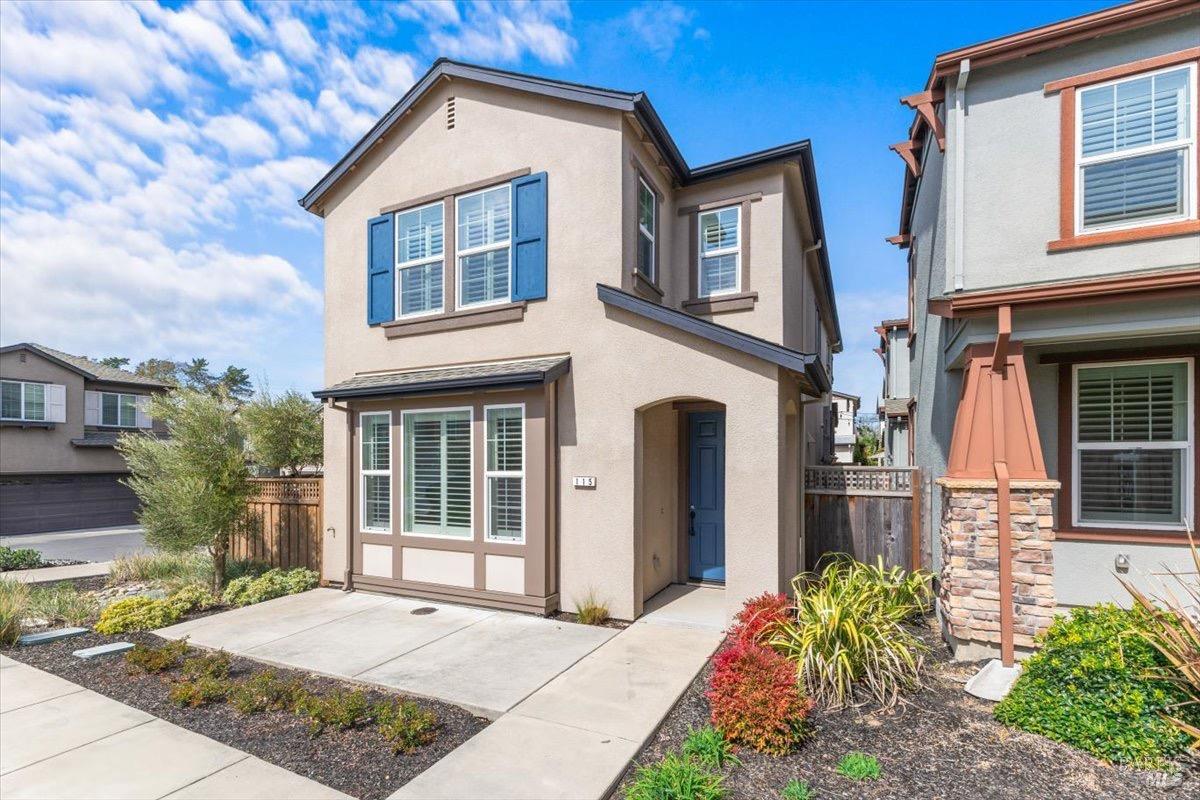 115 Lavender Circle Property Photo 1