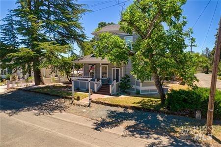275 Armstrong St Property Photo 28