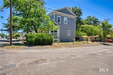 275 Armstrong St Property Photo 32