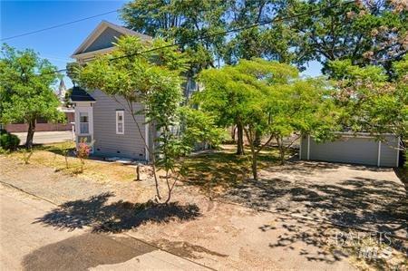 275 Armstrong St Property Photo 41