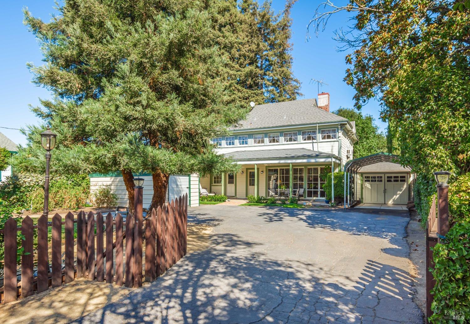 1436 Pine Street Property Photo 1