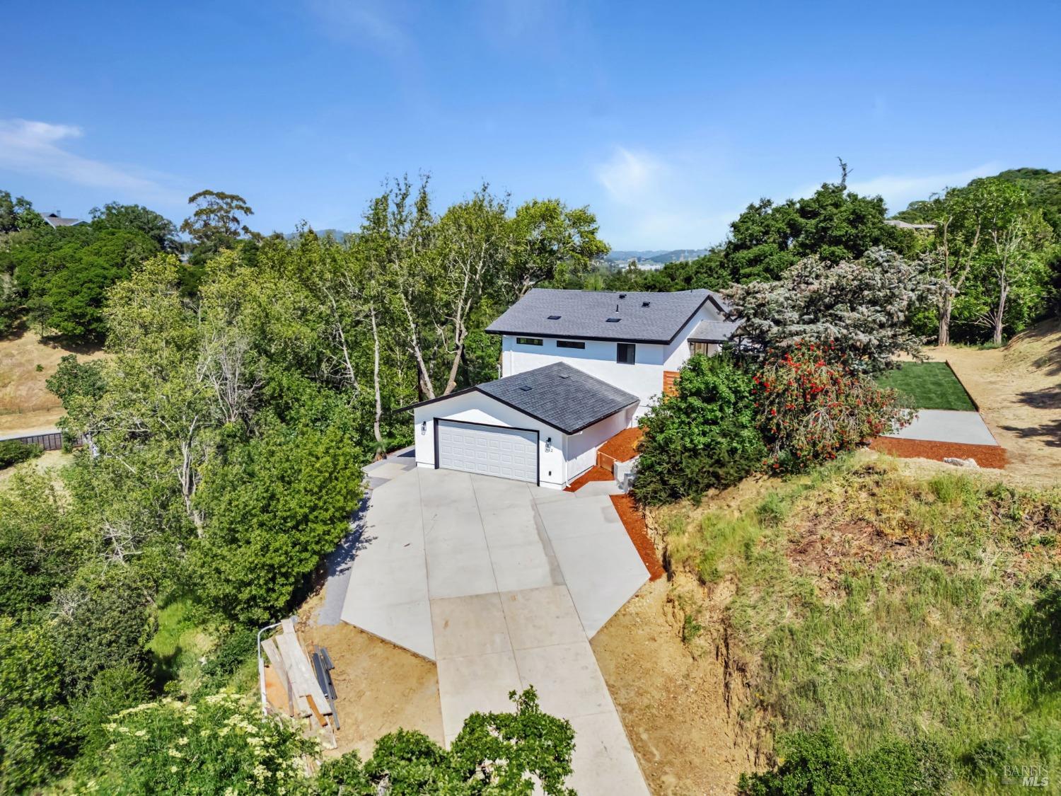612 Canyon Rd