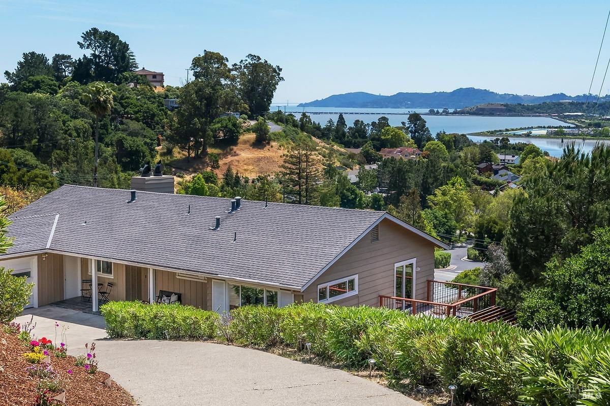 15 Junipero Serra Avenue Property Photo
