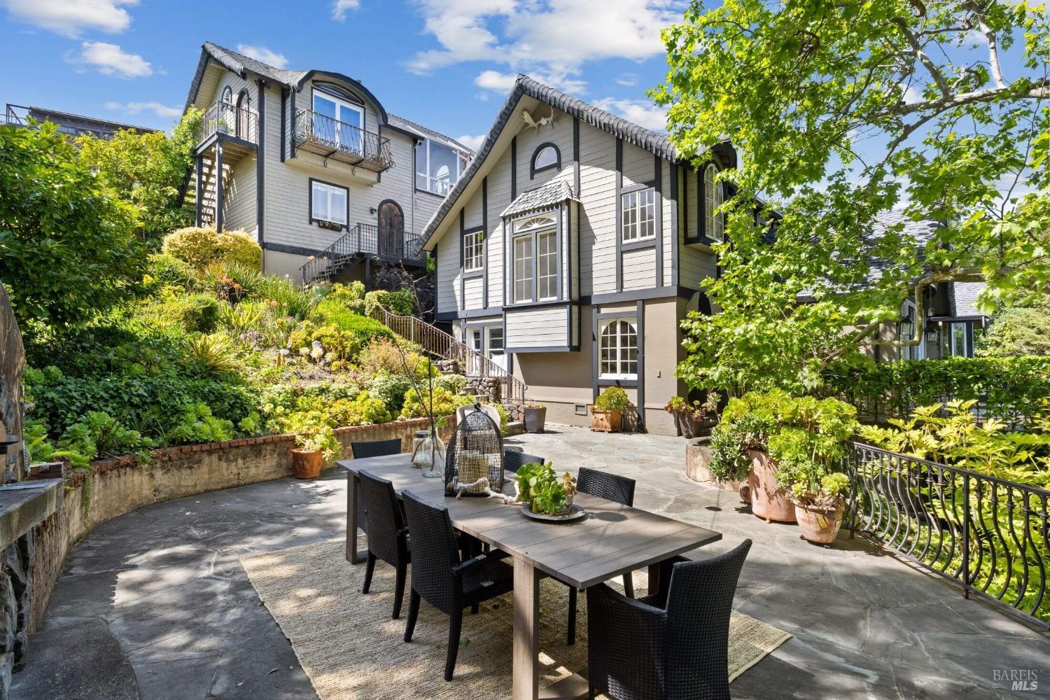 16 Sunny Drive Property Photo