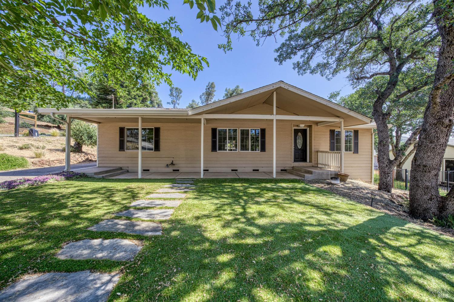 20250 Heartwood Ct Property Photo 1