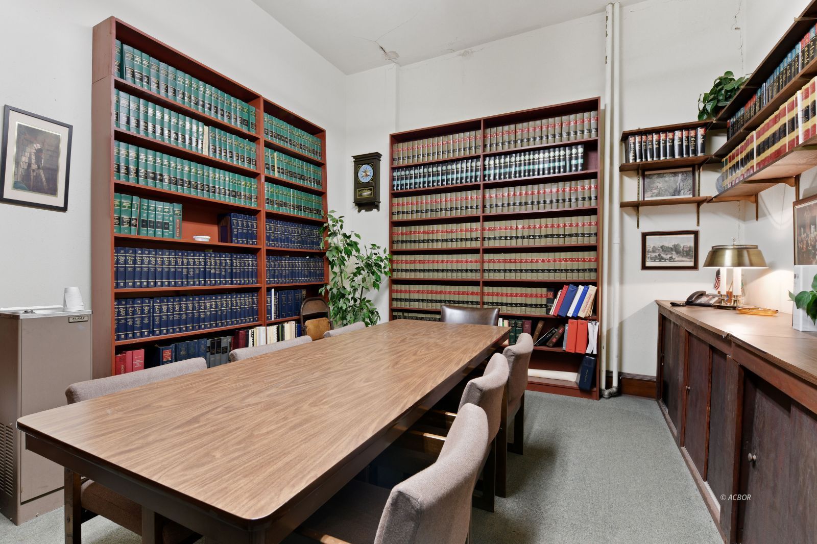 8 N Court Property Photo 13