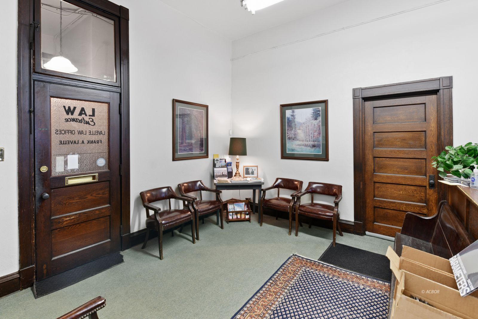 8 N Court Property Photo 16