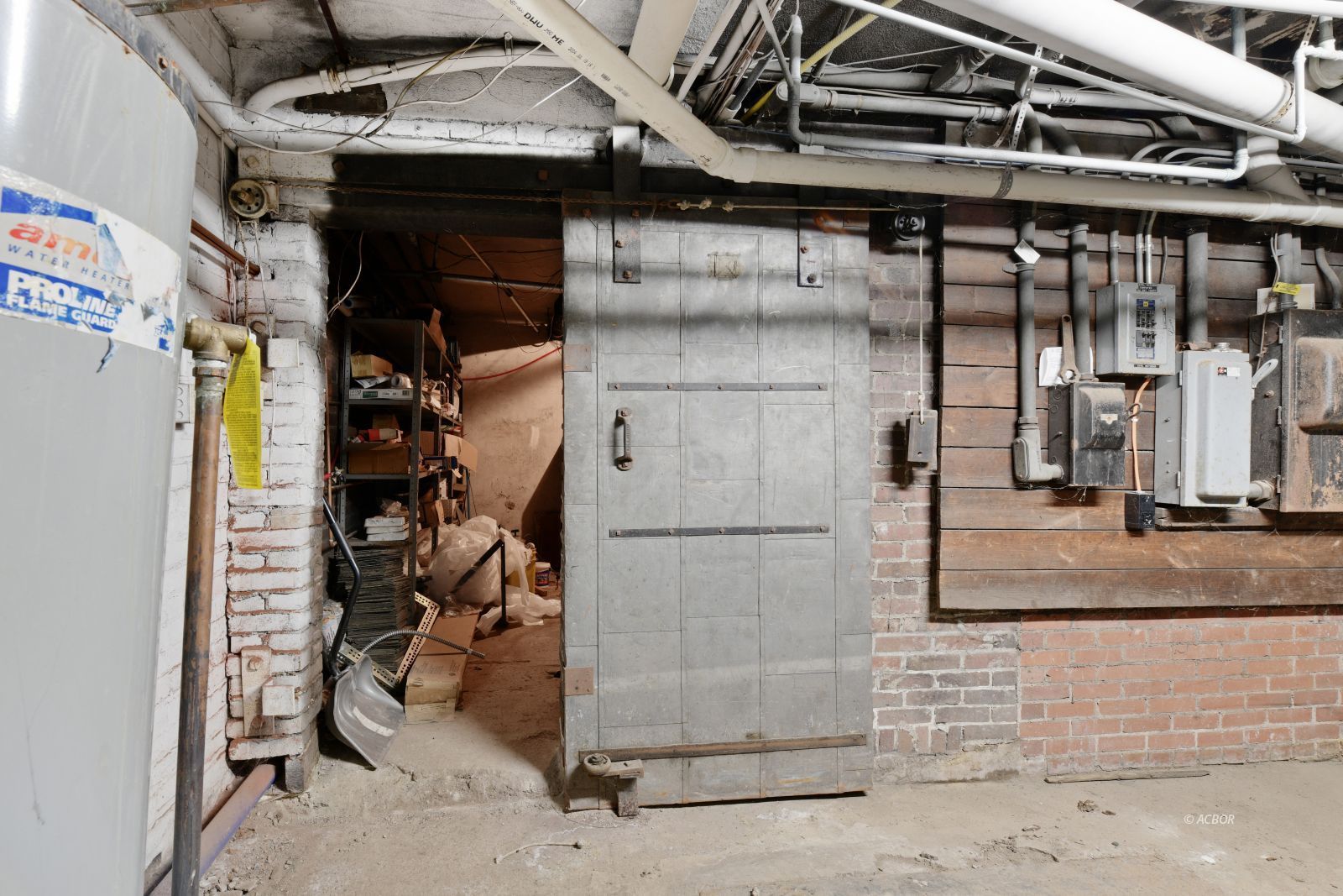 8 N Court Property Photo 26