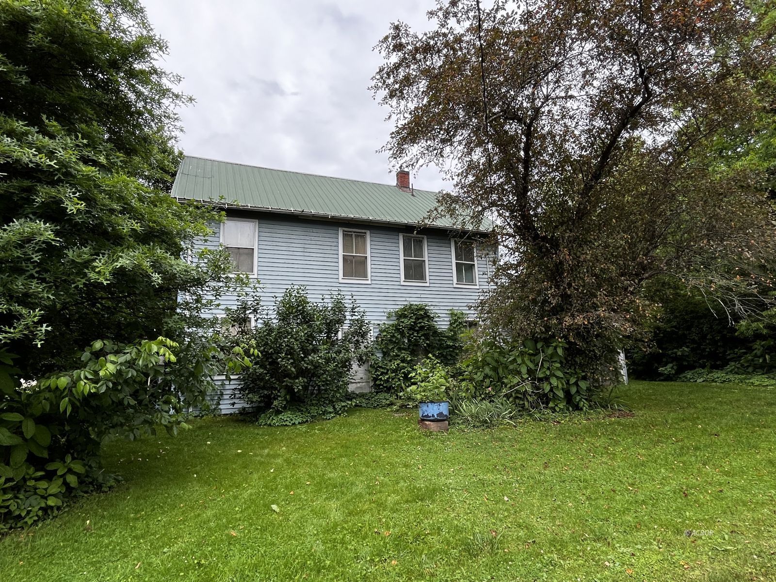 5166 College St Property Photo 2