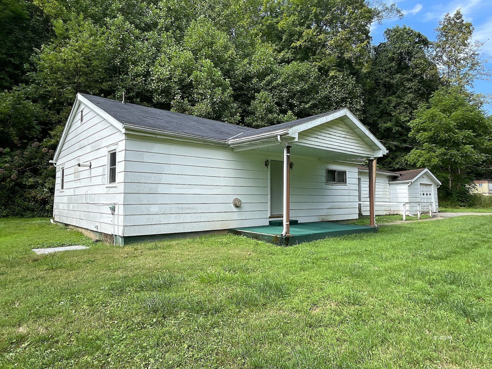 9662 State Route 217 Property Photo 2