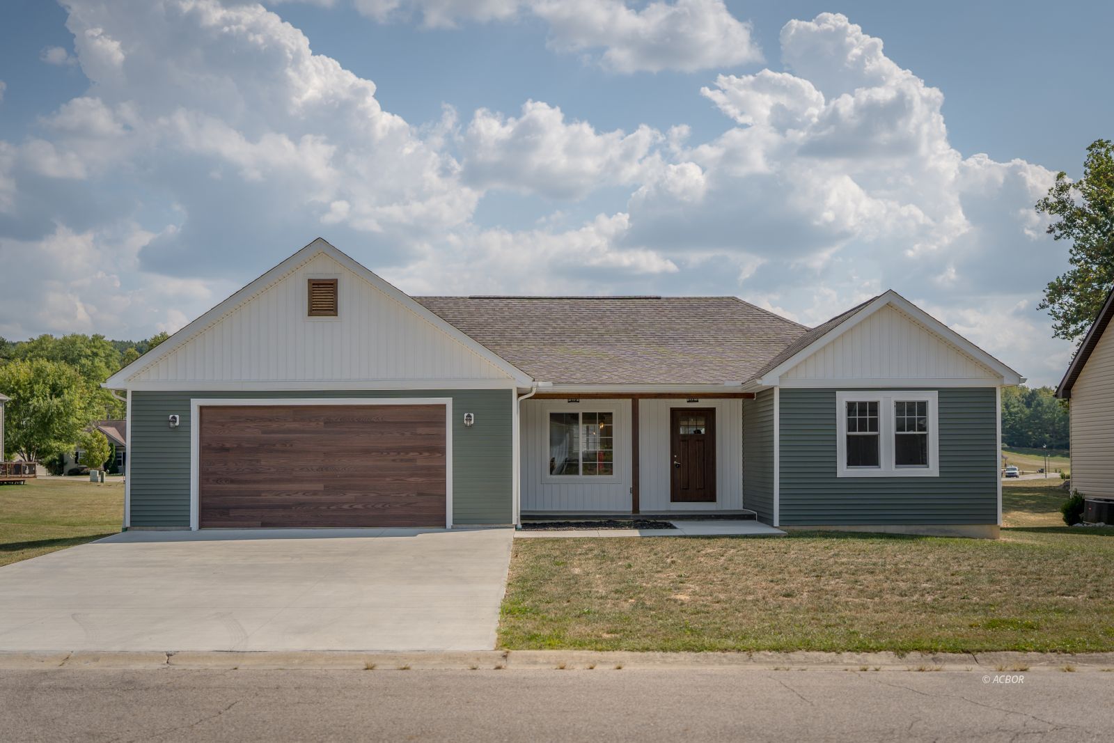 32309 Cedar Property Photo 1