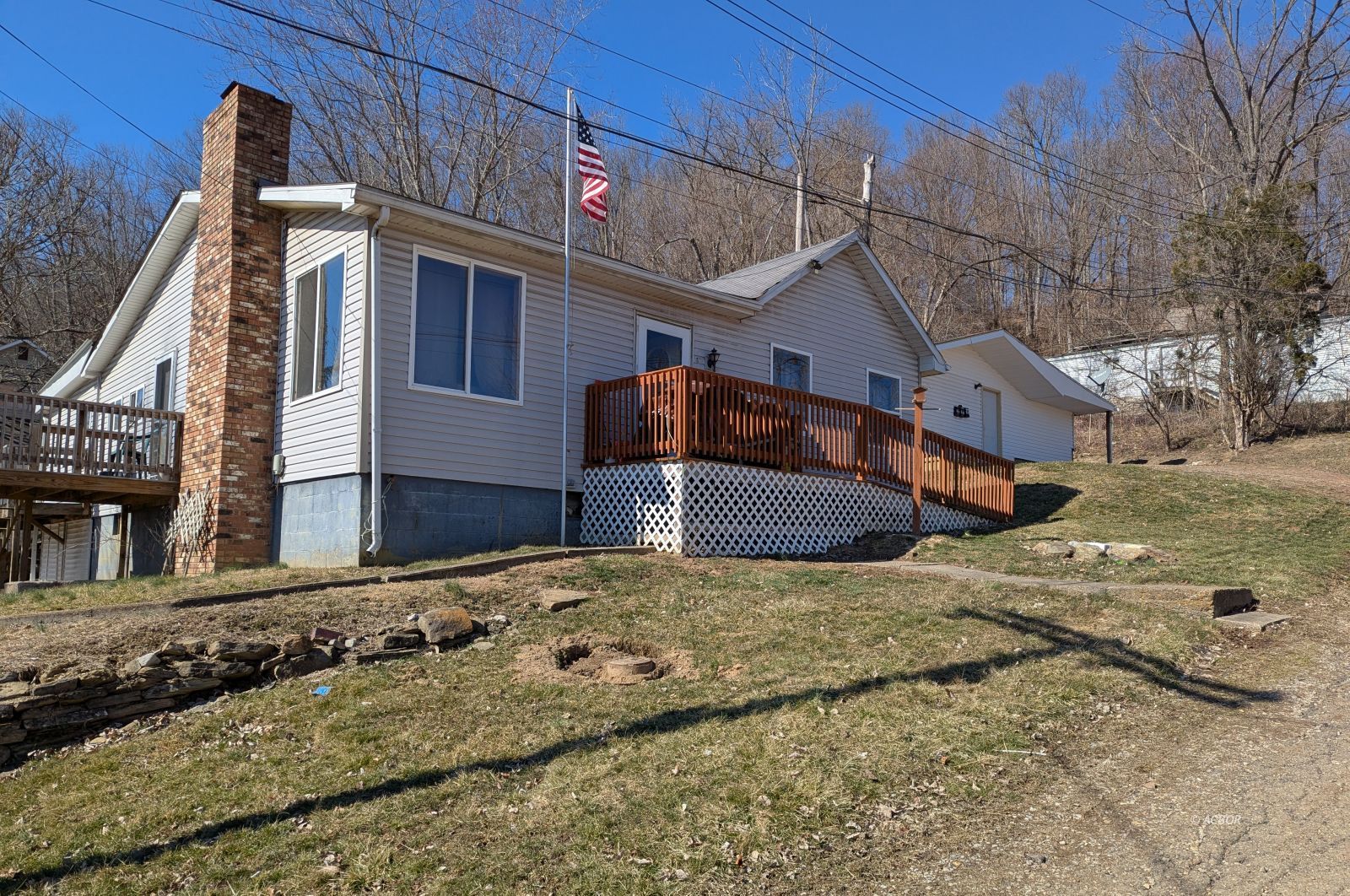 22 Fairlawn Ave Property Photo