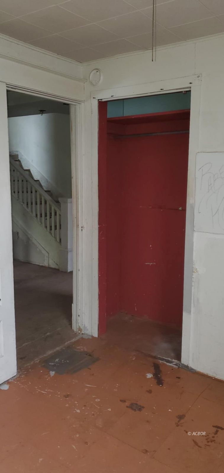 642 Mill St Property Photo 13