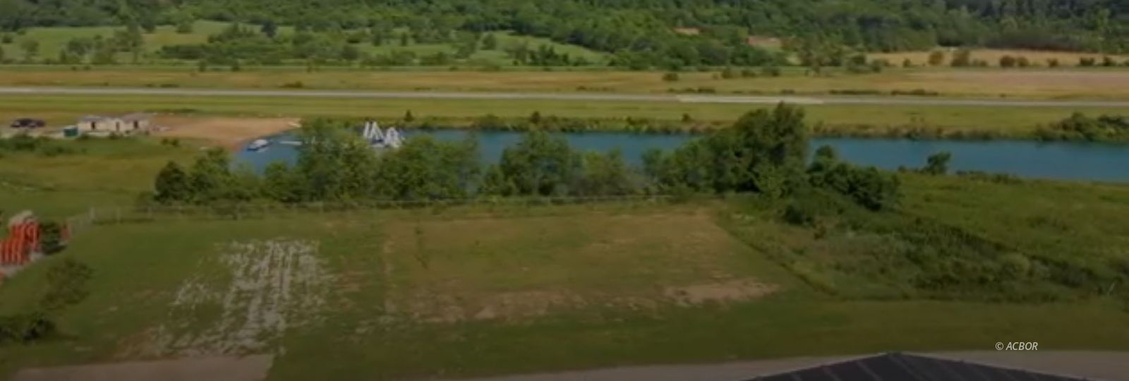 2 Commerce Dr. Property Photo 2