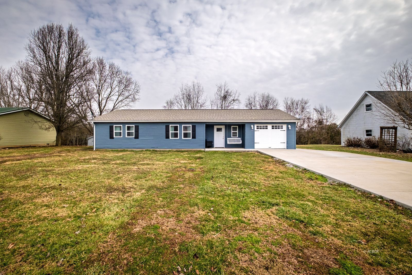 121 Ann Dr Property Photo