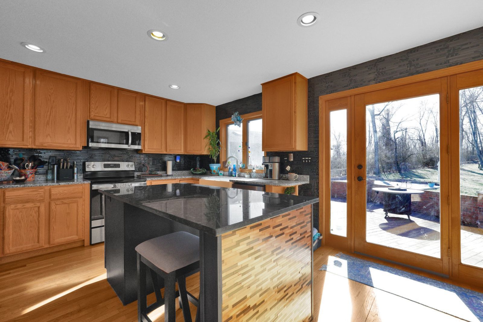 11425 Peach Ridge Rd Property Photo 13