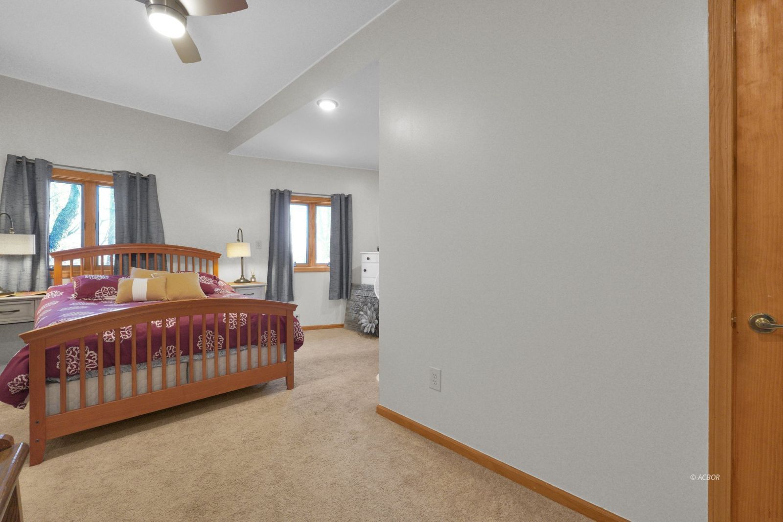 11425 Peach Ridge Rd Property Photo 23
