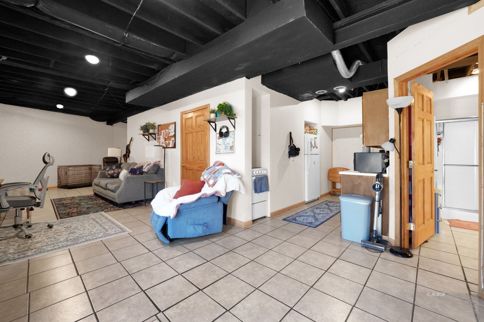 11425 Peach Ridge Rd Property Photo 43