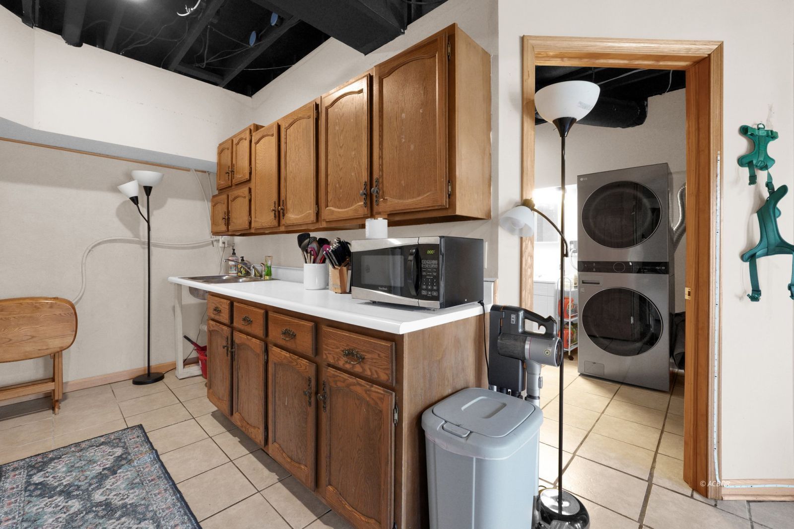 11425 Peach Ridge Rd Property Photo 44