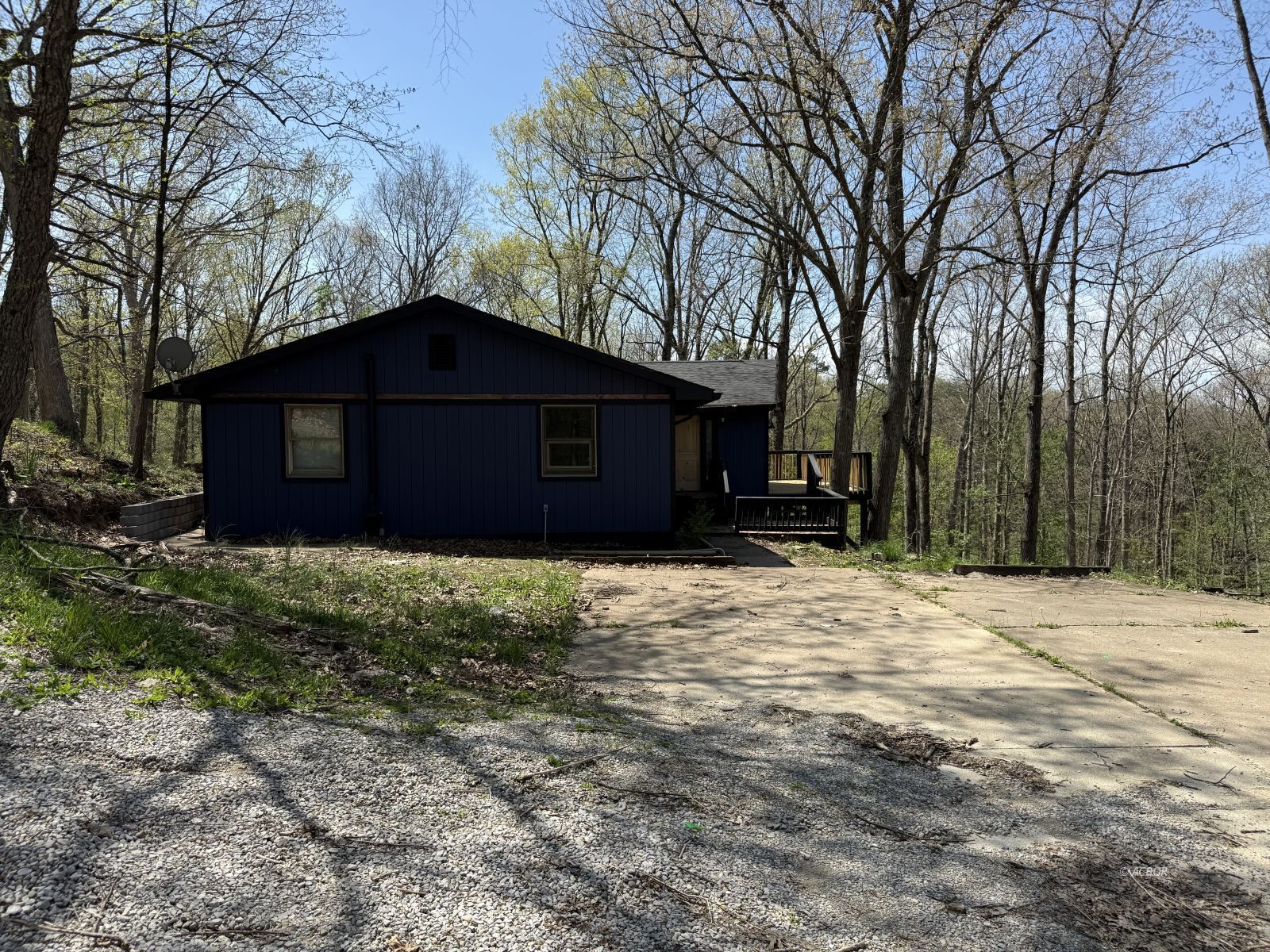 65 High Point Dr Property Photo 2
