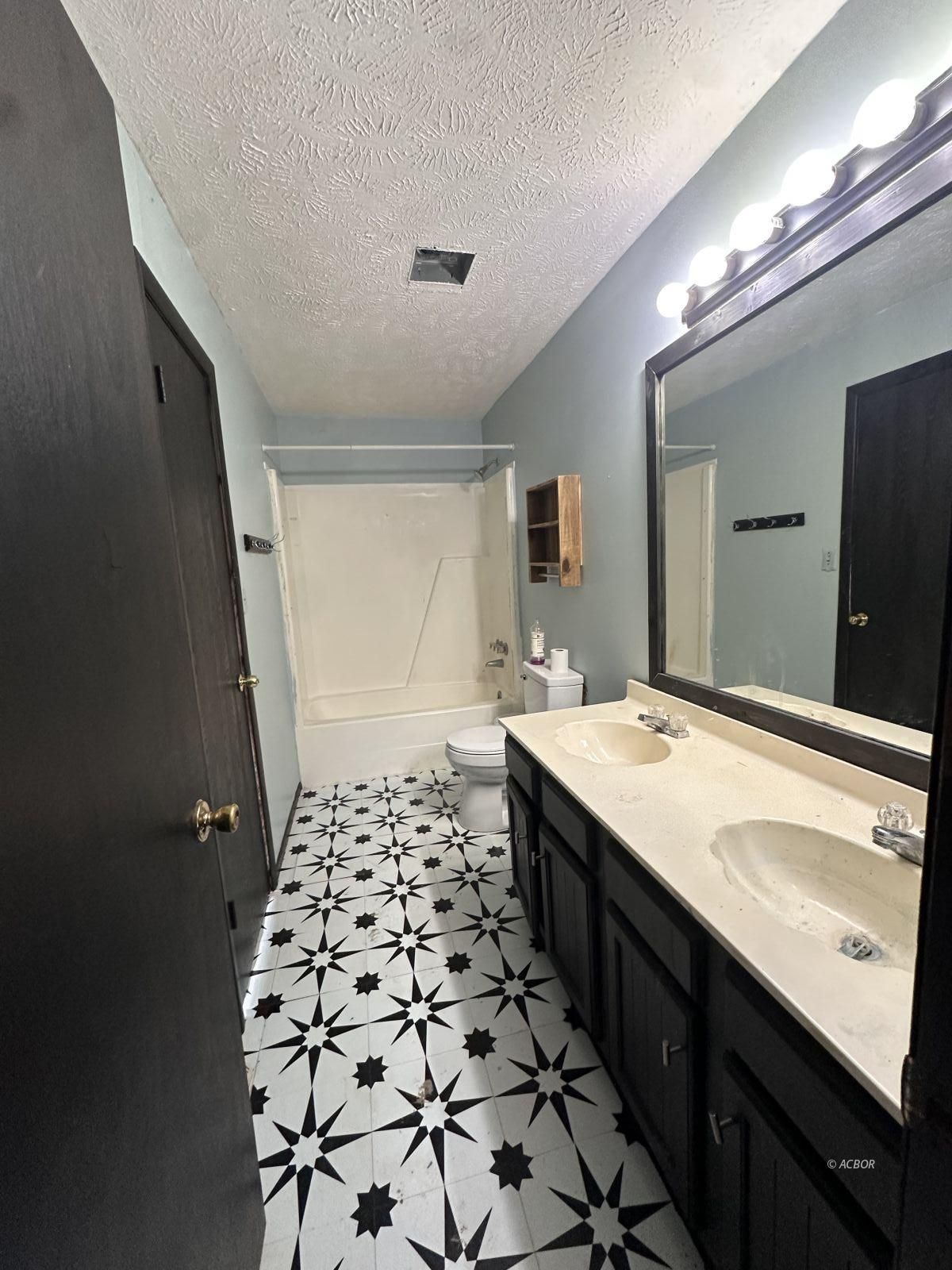 65 High Point Dr Property Photo 16