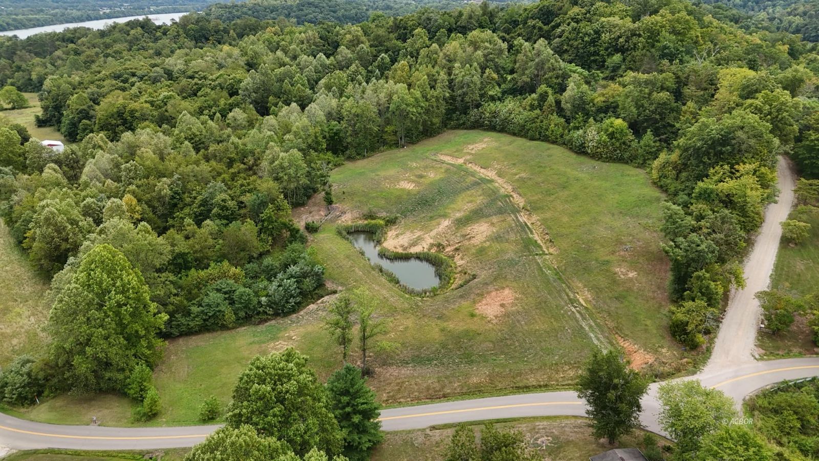 Neighborhood Rd. Property Photo 5