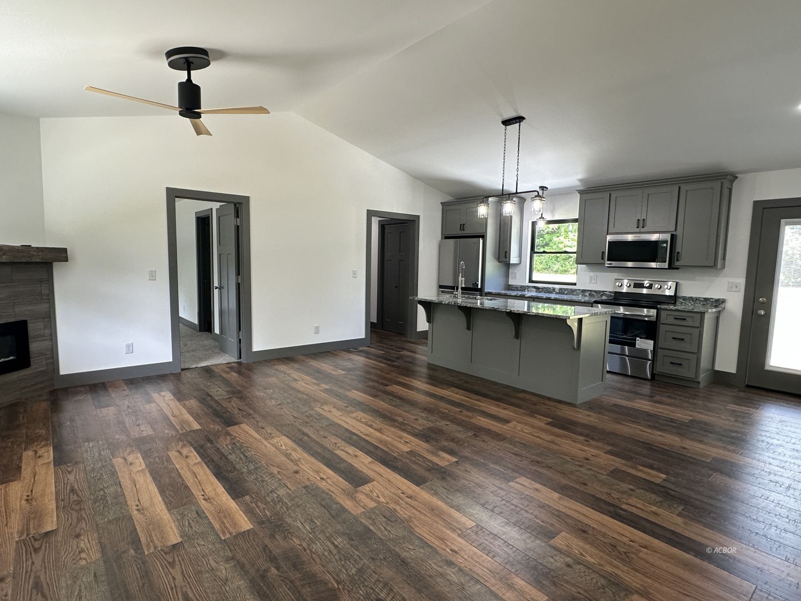 7624 Edria Ln Property Photo 1