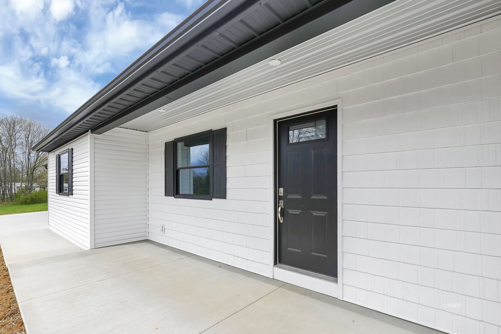 7624 Edria Ln Property Photo 3