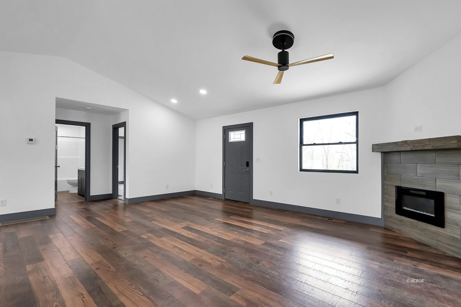 7624 Edria Ln Property Photo 10