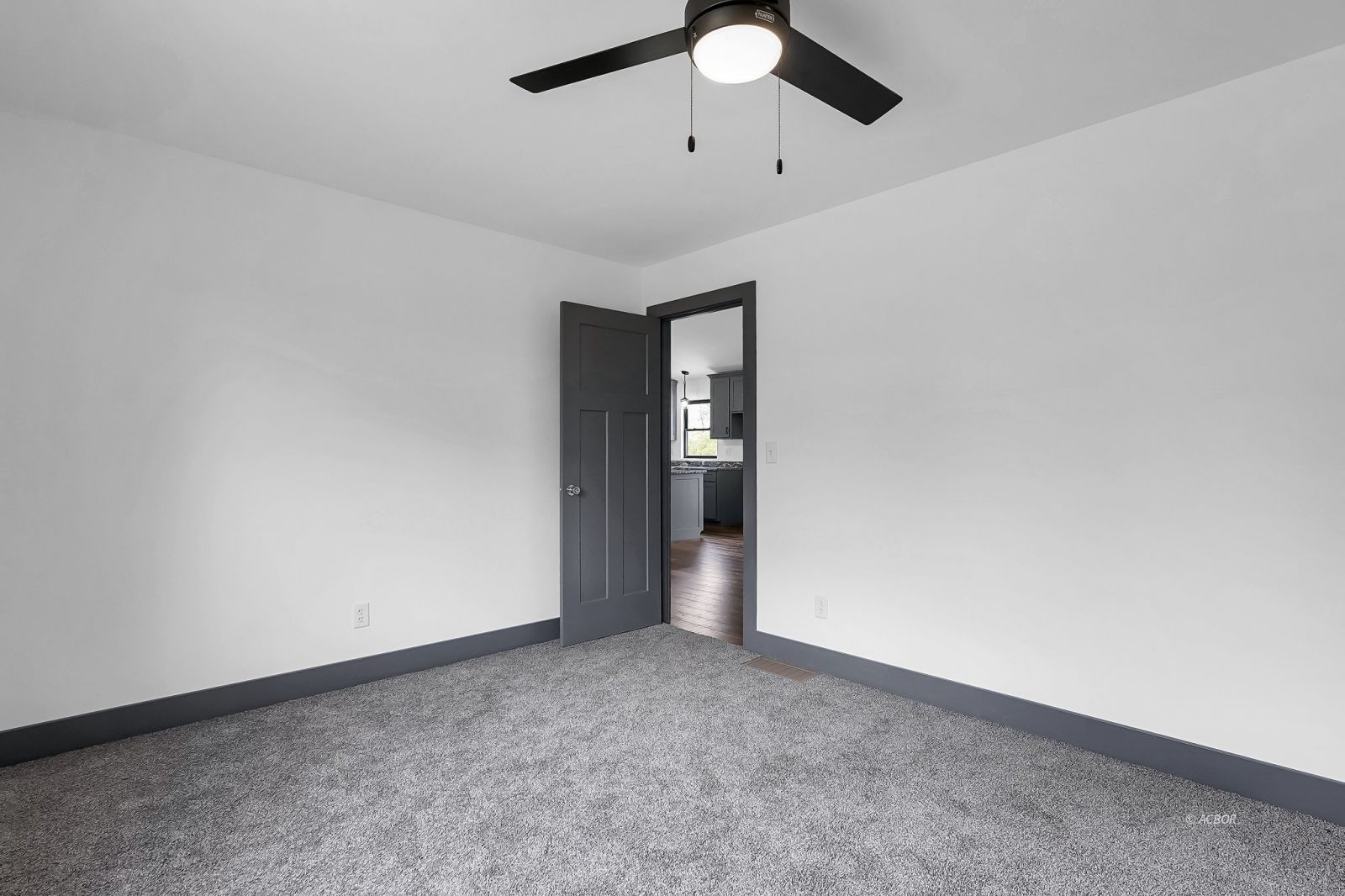 7624 Edria Ln Property Photo 14