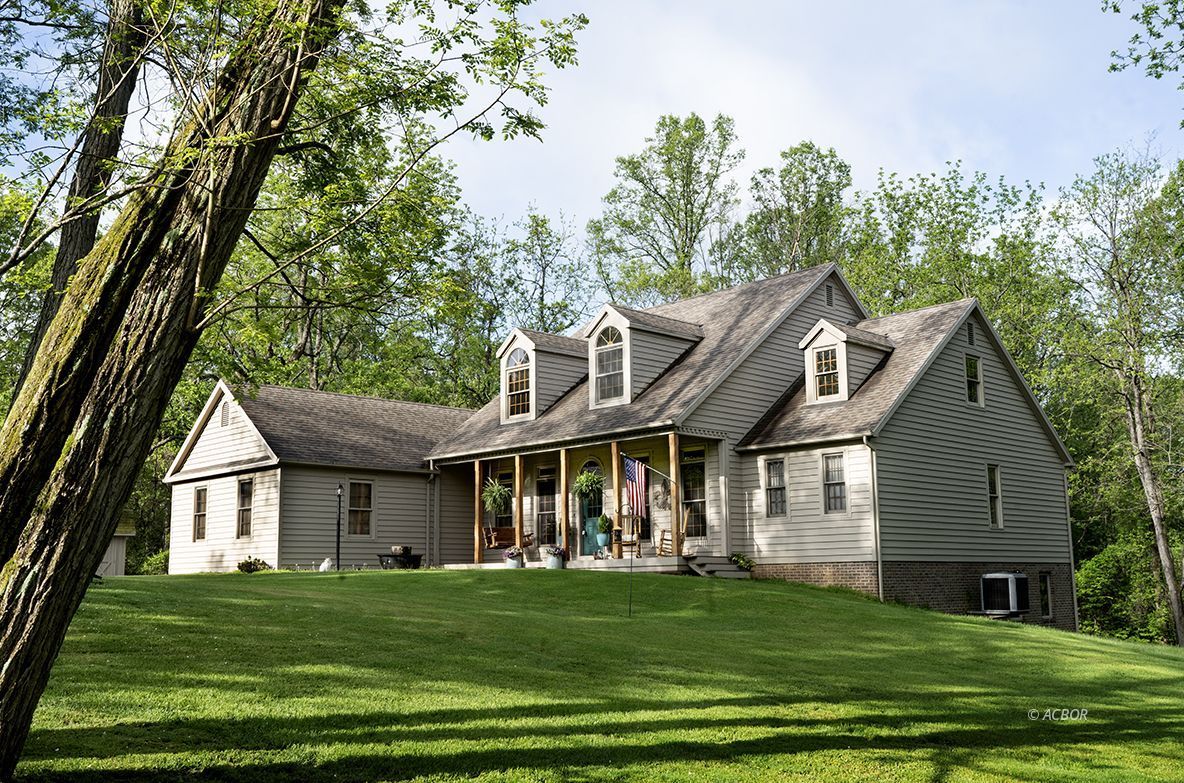 7255 Angel Ridge Rd Property Photo