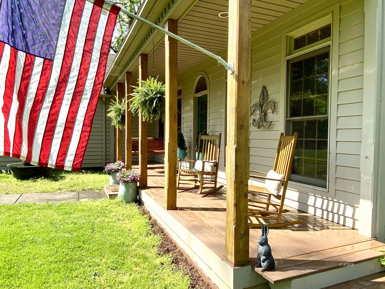 7255 Angel Ridge Rd Property Photo 2