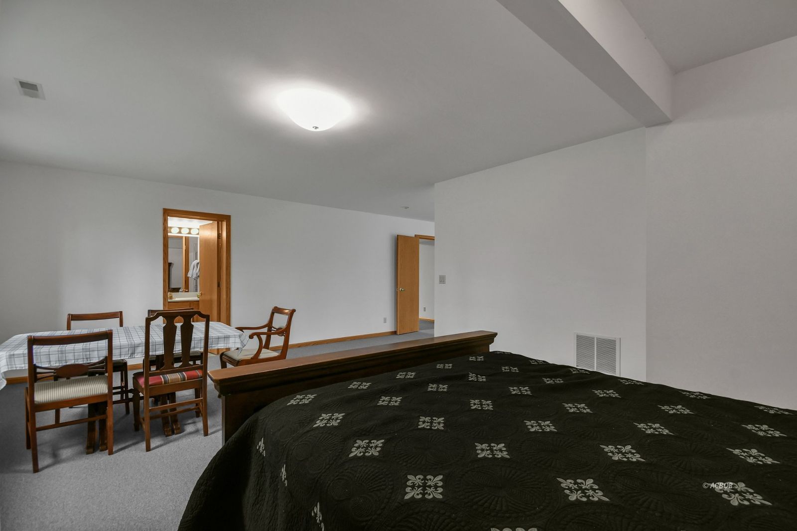 7255 Angel Ridge Rd Property Photo 48