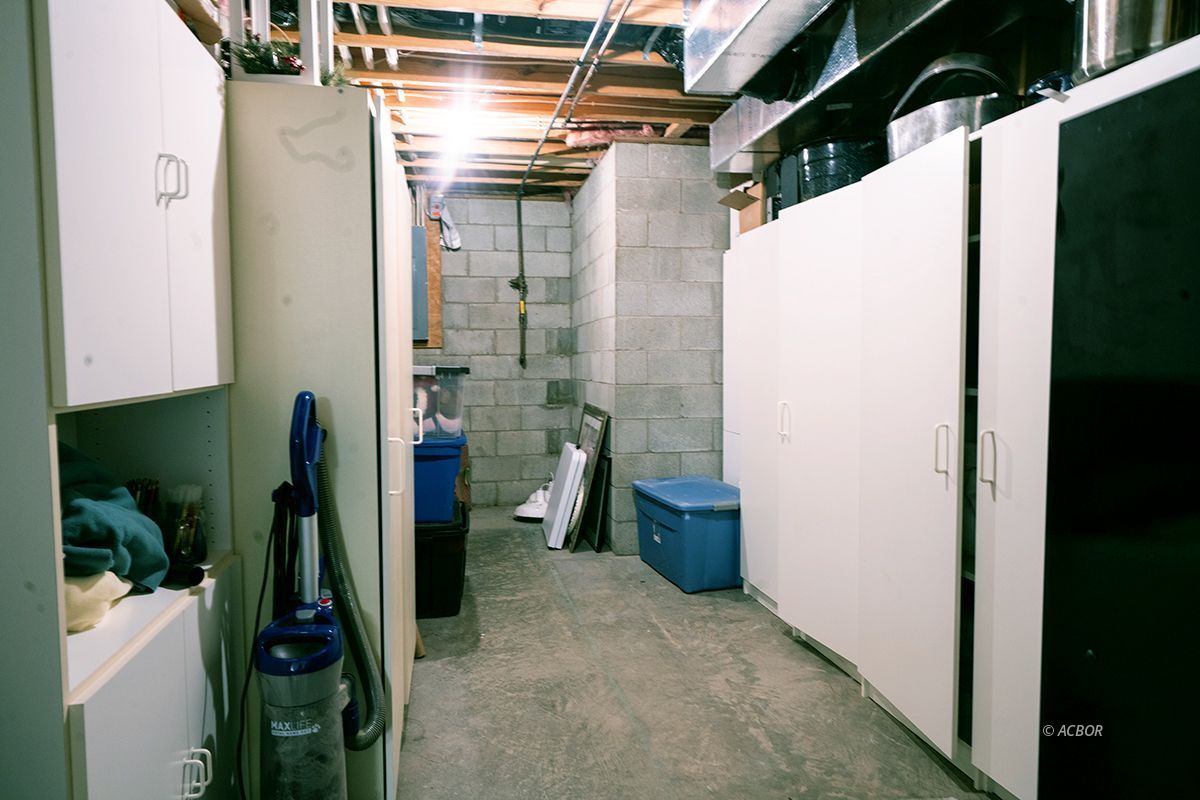 7255 Angel Ridge Rd Property Photo 54