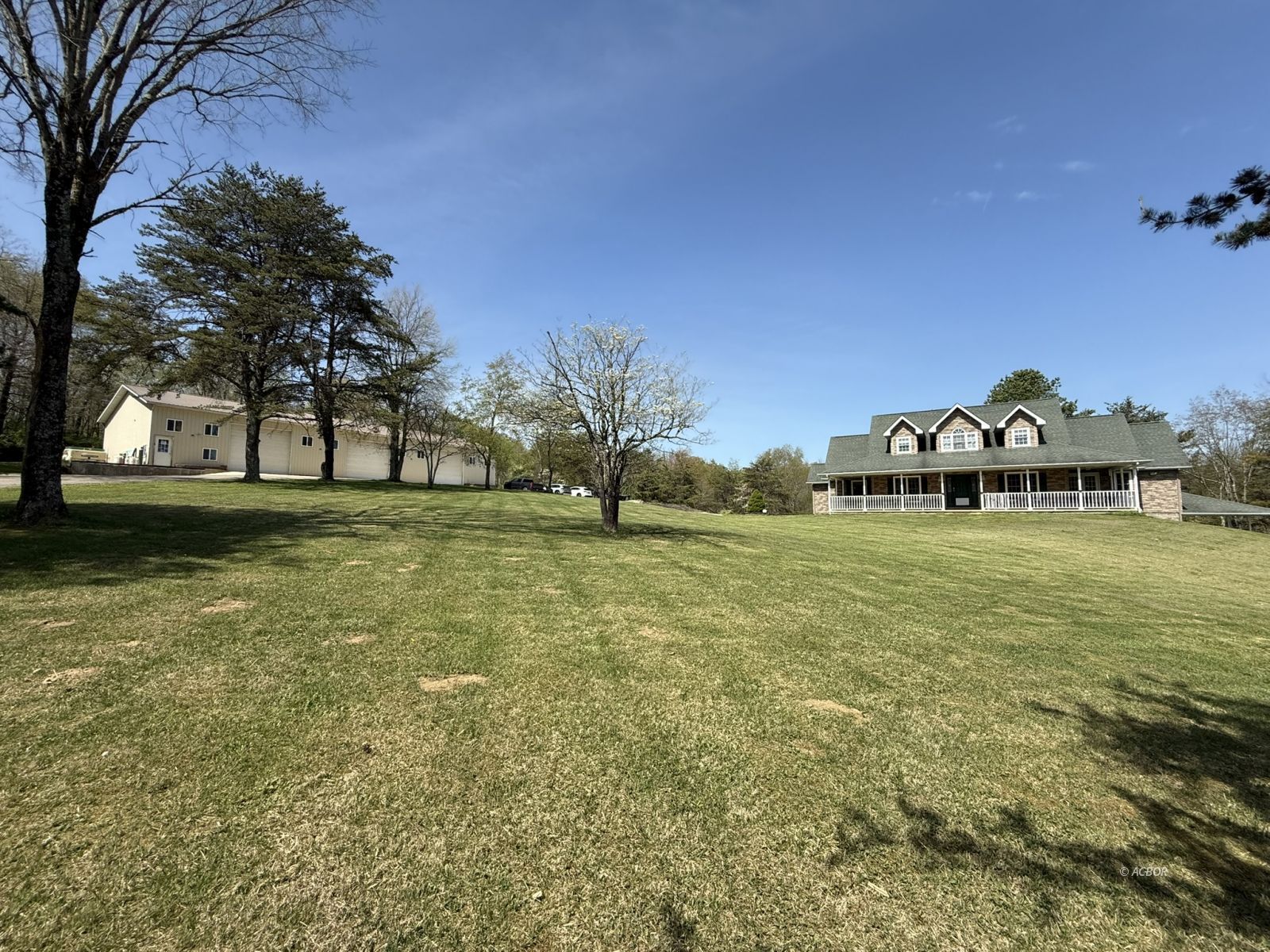 31440 Deerfield Dr Property Photo 3