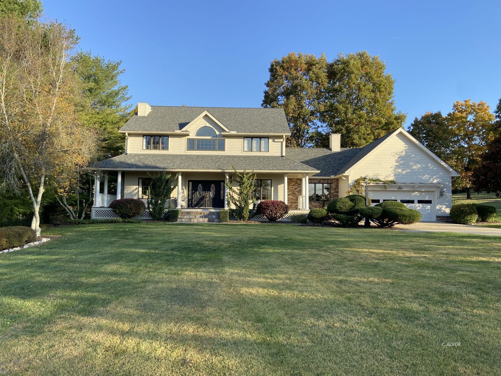 8193 Lavelle Rd Property Photo 1