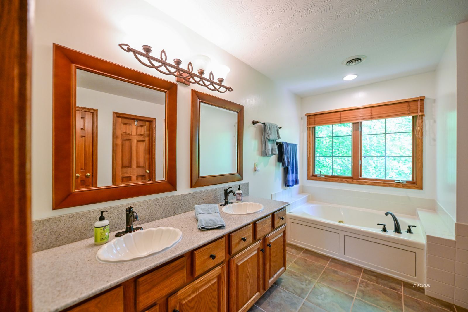 7245 Edgewood Ln Property Photo 21