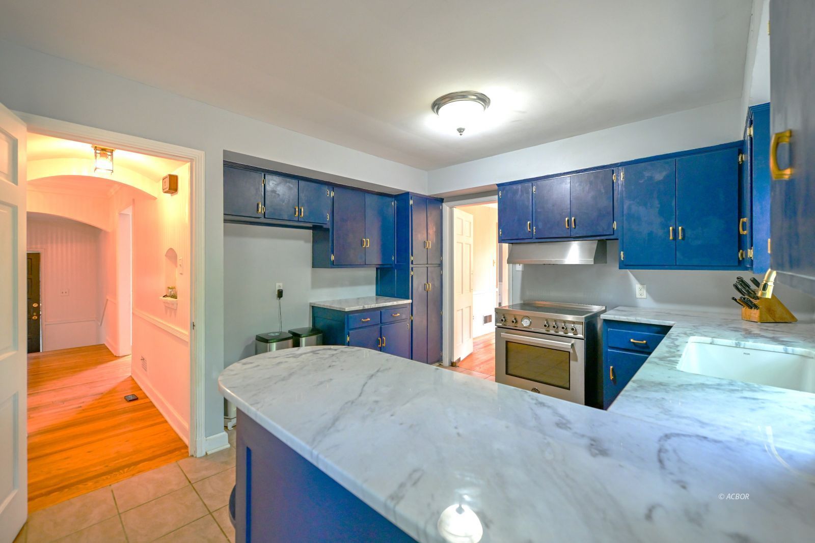 1 Northwood Dr Property Photo 9
