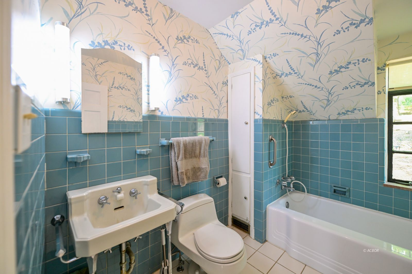 1 Northwood Dr Property Photo 18