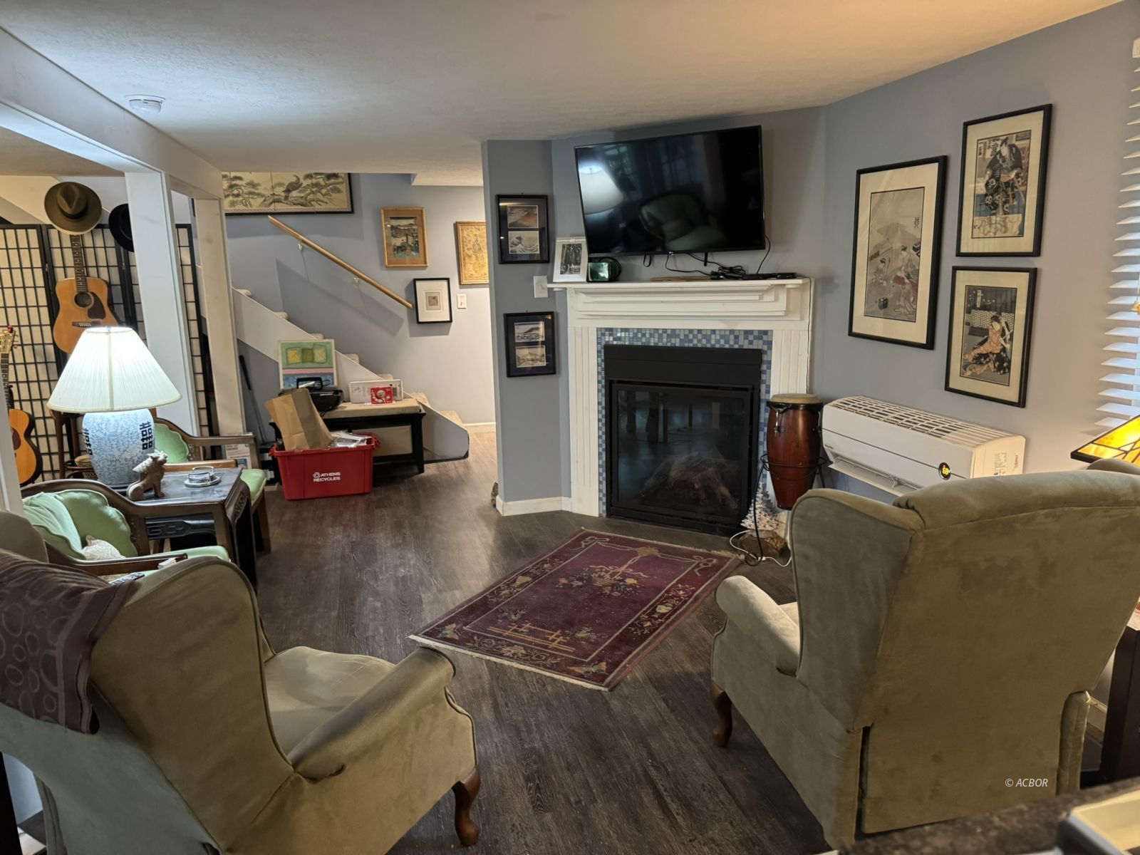 30 Hanlin Ave Property Photo 3